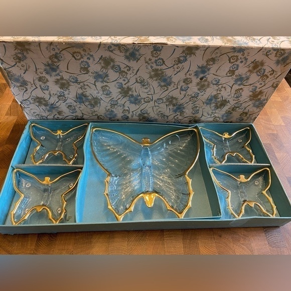 Jeannette Glass Company Other - Jeannette Glass Company Butterfly Dishes (5) 22k Gold Edging-Original Box